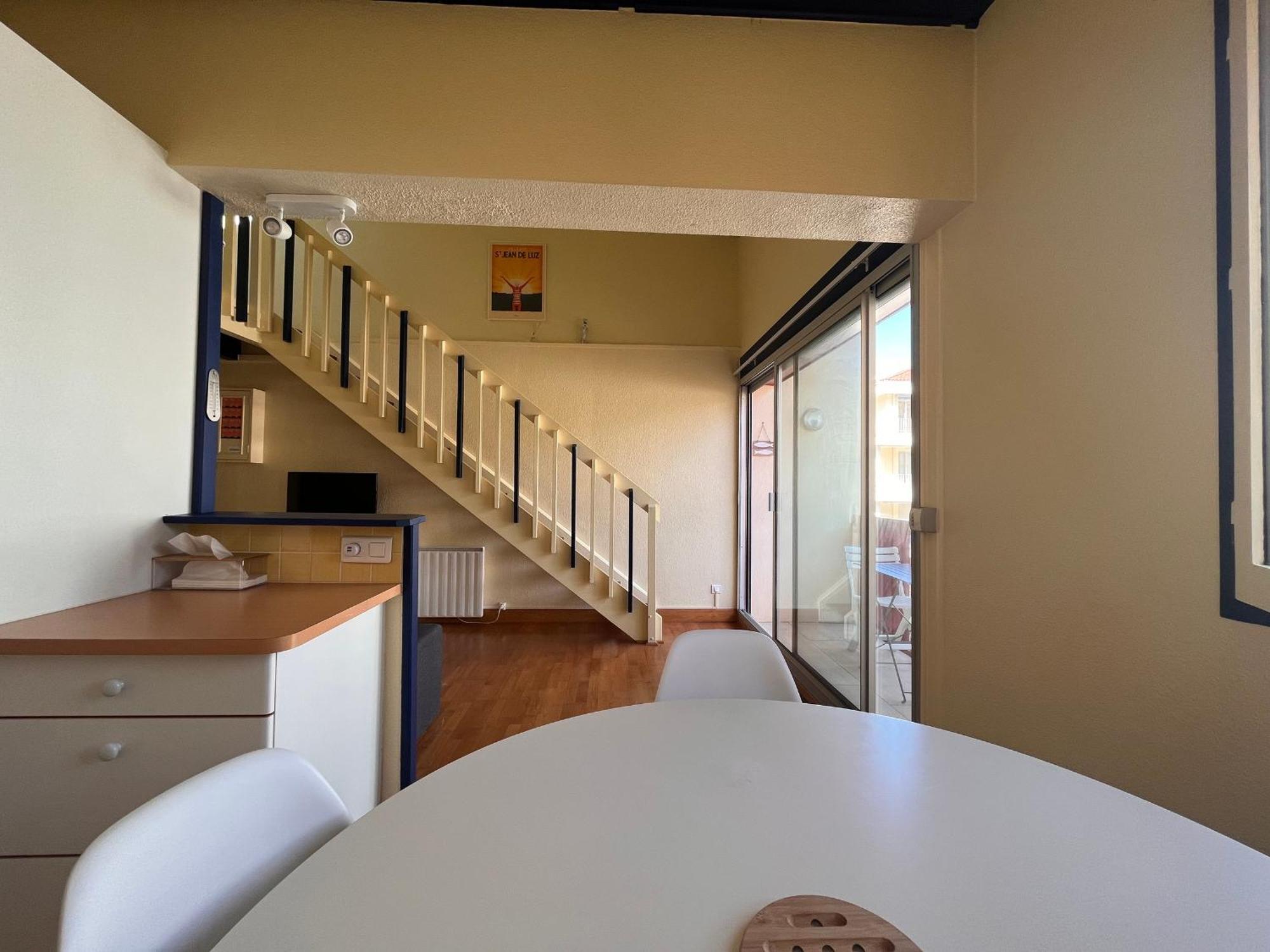 Apartmán Studio Mezzanine A 100M De La Plage Avec Balcon, Apercu Mer Et Parking - Saint-Jean-De-Luz - Fr-1-239-576 Exteriér fotografie